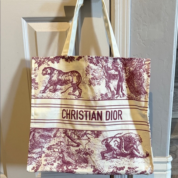 GWP- Christian Dior Tote Bag with Burgundy Print - Picture 1 of 3